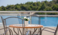 Perla Resort - Ferienwohnungen - Two-Bedroom Apartment with Balcony and Sea View (4)